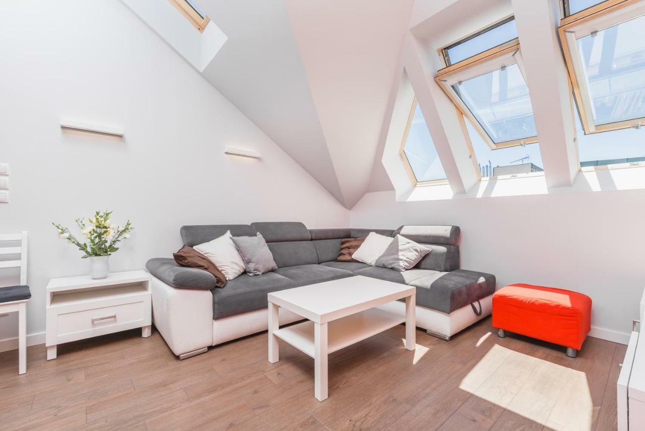 Cheerful Air Conditioned Apartment With Mezzanine And Parking - Old Town Kraków Exteriör bild