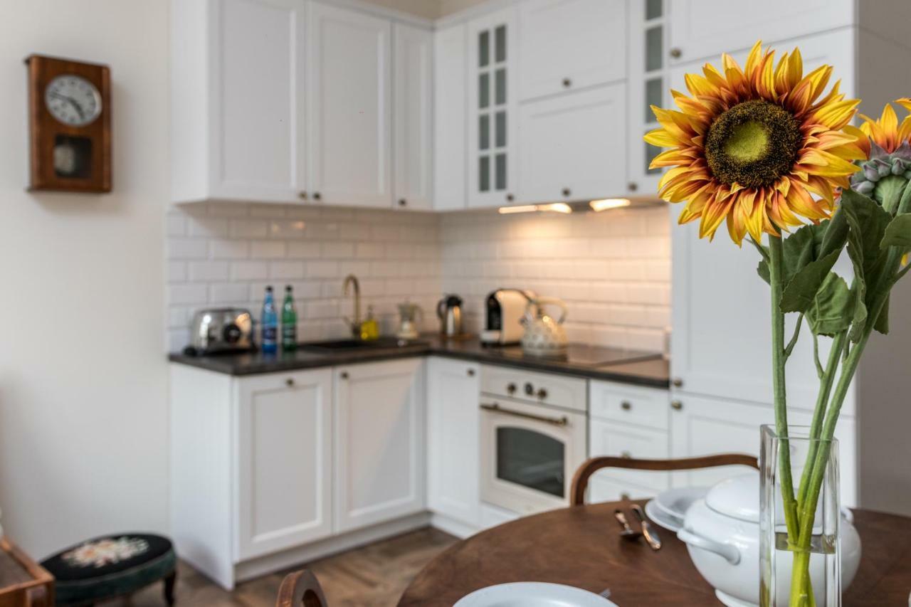Cheerful Air Conditioned Apartment With Mezzanine And Parking - Old Town Kraków Exteriör bild
