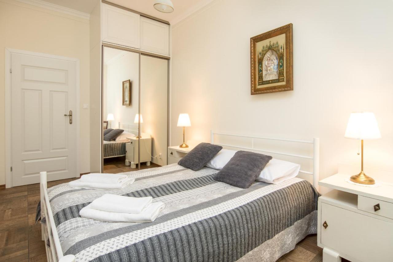 Cheerful Air Conditioned Apartment With Mezzanine And Parking - Old Town Kraków Exteriör bild